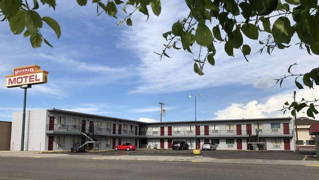 Budget Inn Ontario Exterior photo
